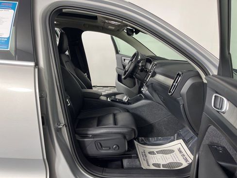 Used 2023 Volvo XC40 B5 Plus w/ Driver Assist Package AWD/4WD image 36