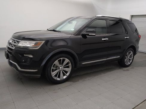 Used 2018 Ford Explorer Limited image 2