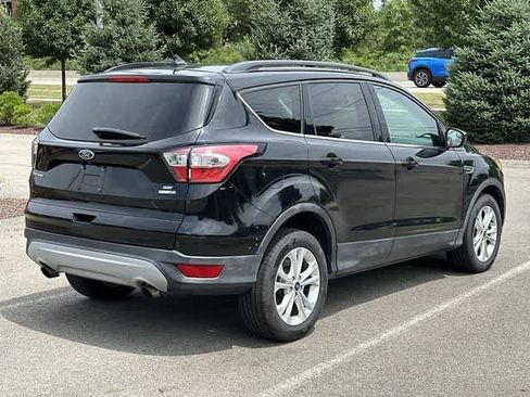 Used 2018 Ford Escape SE w/ SE Sync 3 Package AWD/4WD image 22