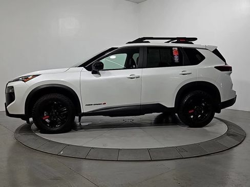 Certified 2025 Nissan Rogue SV AWD/4WD image 2