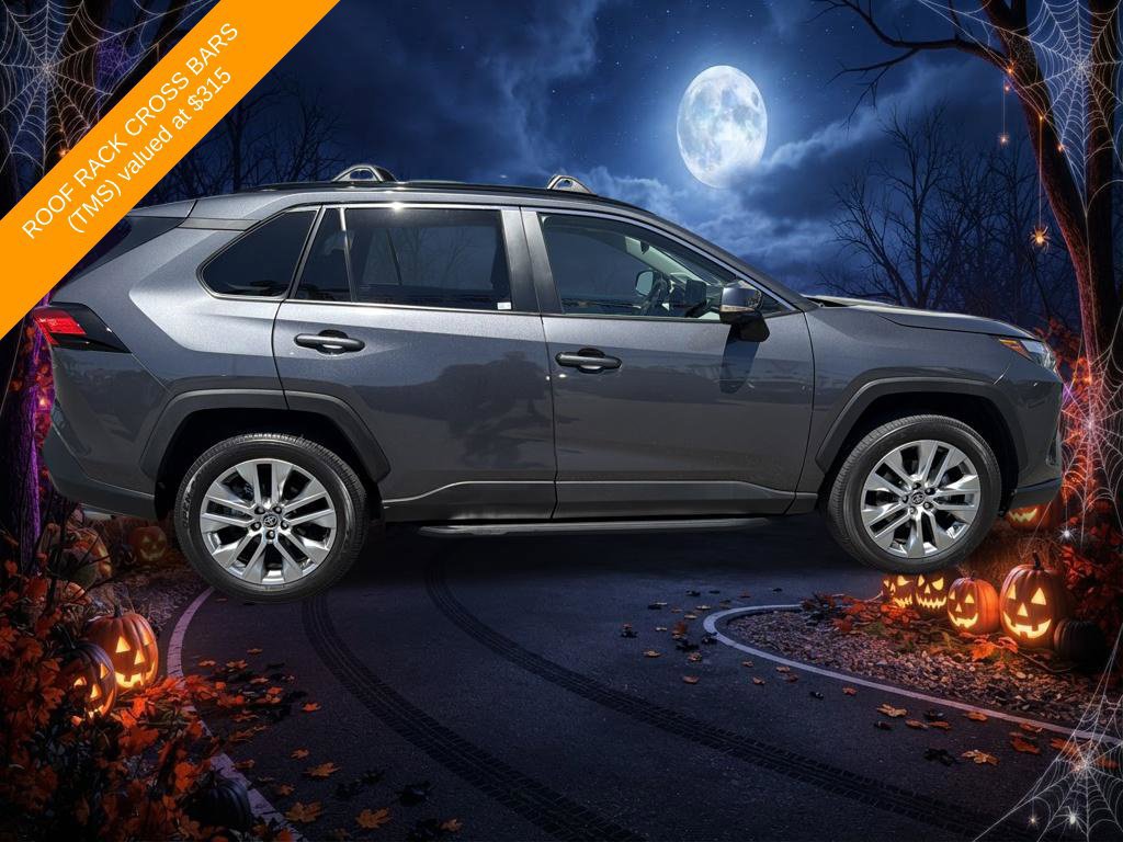 Used 2023 Toyota RAV4 XLE Premium AWD/4WD image 7