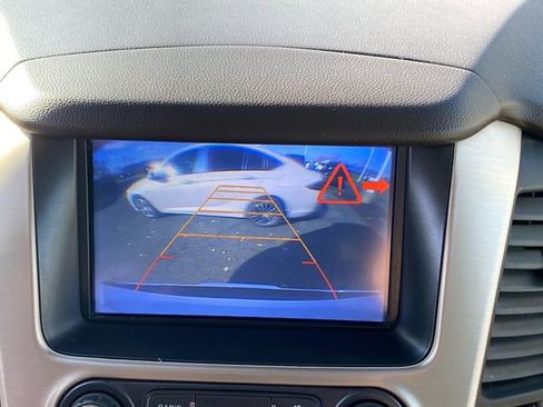 Used 2017 GMC Yukon Denali w/ Open Road Package image 15