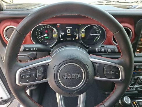 Certified 2023 Jeep Wrangler Unlimited Rubicon 4xe AWD/4WD image 19