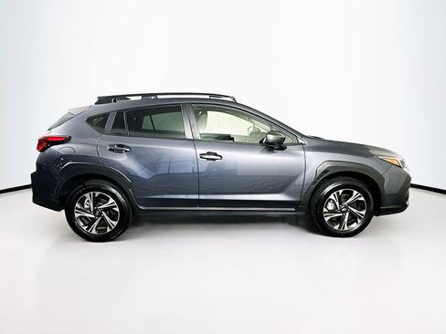 Used 2024 Subaru Crosstrek 2.0i Premium image 10