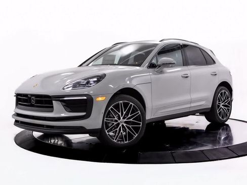 Certified 2026 Porsche Macan image 1