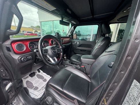 Used 2021 Jeep Wrangler Unlimited Rubicon AWD/4WD image 7