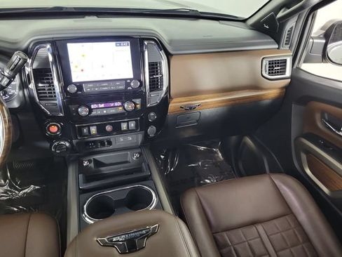 Used 2021 Nissan Titan Platinum Reserve w/ Moonroof Package AWD/4WD image 17