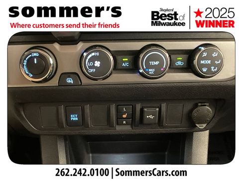 Used 2020 Toyota Tacoma 4x4 Double Cab image 16