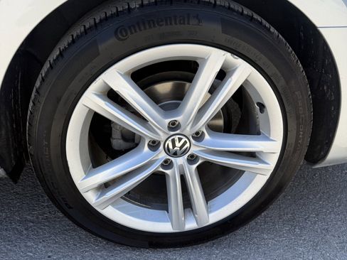 Used 2013 Volkswagen Passat TDI SEL Premium FWD image 21