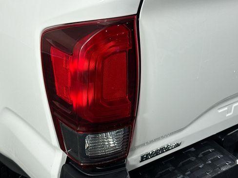 Used 2020 Toyota Tacoma SR RWD image 41
