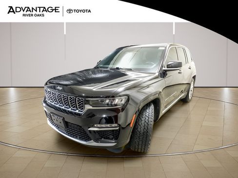 Used 2023 Jeep Grand Cherokee Summit AWD/4WD image 4