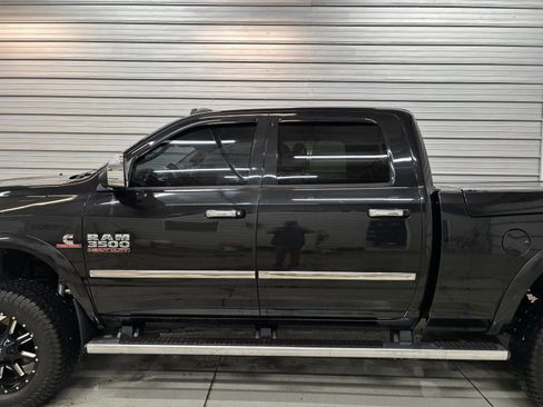 Used 2015 RAM 3500 Laramie Longhorn image 7