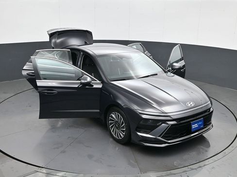 Certified 2025 Hyundai Sonata SEL image 29