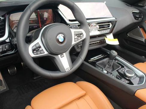 New 2026 BMW Z4 M40i image 11