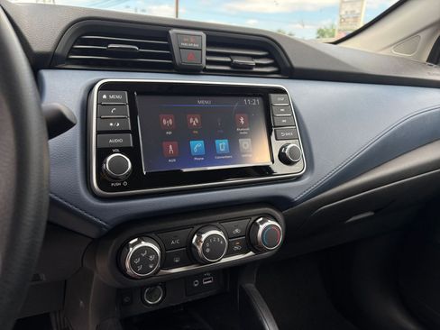 Used 2025 Nissan Versa SV FWD image 20