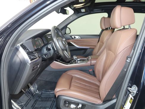 Used 2020 BMW X5 M50i w/ Executive Package AWD/4WD image 13