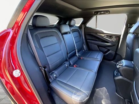 Used 2025 Chevrolet Blazer EV LT image 17