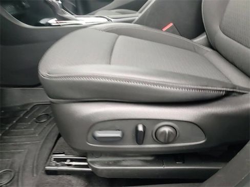 Used 2023 Buick Encore GX Preferred w/ Cold Weather Comfort Package image 12