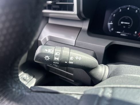 Used 2024 Toyota Tacoma TRD Sport AWD/4WD image 27