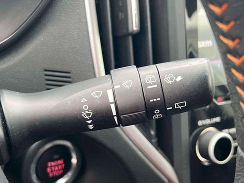 Used 2025 Subaru Forester Premium image 17