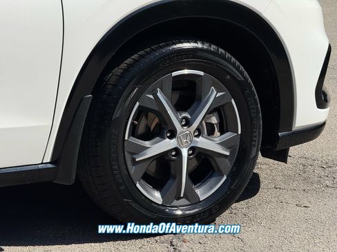 Certified 2024 Honda HR-V EX-L image 6