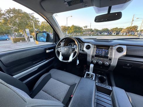 Used 2016 Toyota Tundra SR5 w/ SR5 Upgrade Package image 40