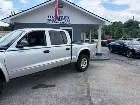 Used 2004 Dodge Dakota SLT w/ PWR Convenience Group AWD/4WD image 2