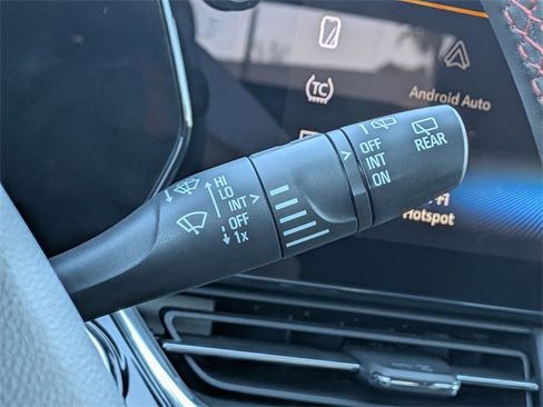 Used 2025 Chevrolet Trax RS image 33