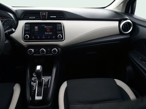 Used 2021 Nissan Versa SV image 18