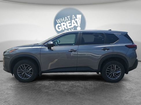 Used 2023 Nissan Rogue S AWD/4WD image 7