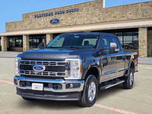 New 2026 Ford F250 XLT w/ FX4 Off-Road Package AWD/4WD image 2