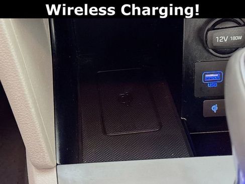 Used 2019 Hyundai Elantra Limited image 33