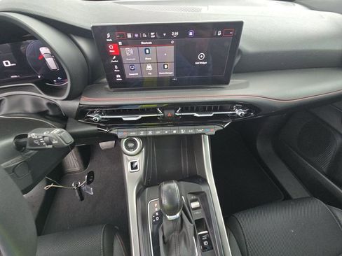 Used 2024 Dodge Hornet GT AWD/4WD image 14