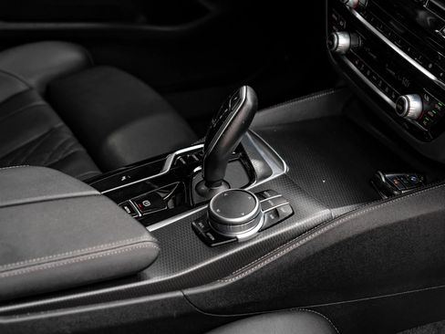 Used 2021 BMW 540i w/ M Sport Package RWD image 29