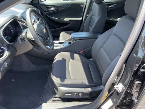 Used 2025 Chevrolet Malibu LT FWD image 15