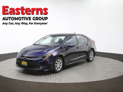 Used 2022 Toyota Corolla LE w/ Carpet Mat Package (TMS) image 54