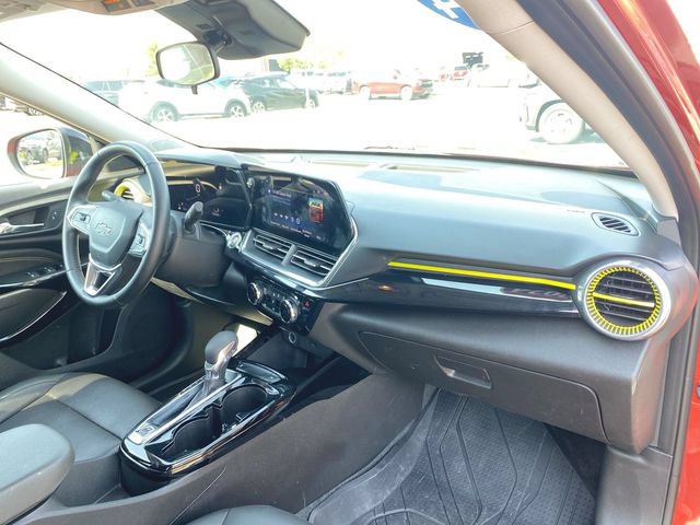 Used 2024 Chevrolet Trax ACTIV w/ Driver Confidence Package FWD image 27