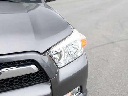 Used 2011 Toyota 4Runner Limited AWD/4WD image 10