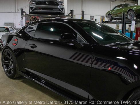 Used 2021 Chevrolet Camaro LT w/ RS Package RWD image 24