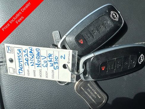 Used 2025 Nissan Murano SL w/ Cargo Package AWD/4WD image 17