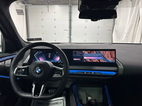 Used 2025 BMW X3 xDrive30i w/ M Sport Package image 16