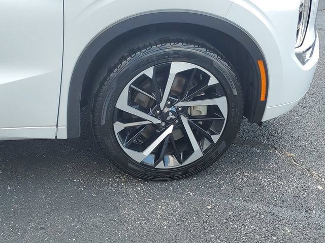 Used 2024 Mitsubishi Outlander SEL AWD/4WD image 7
