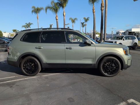 Used 2025 Kia Telluride EX AWD/4WD image 2