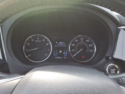 Used 2019 Mitsubishi Outlander SEL image 28