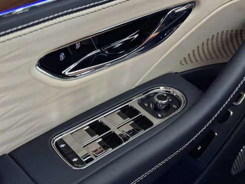 New 2026 Bentley Flying Spur Azure AWD/4WD image 13