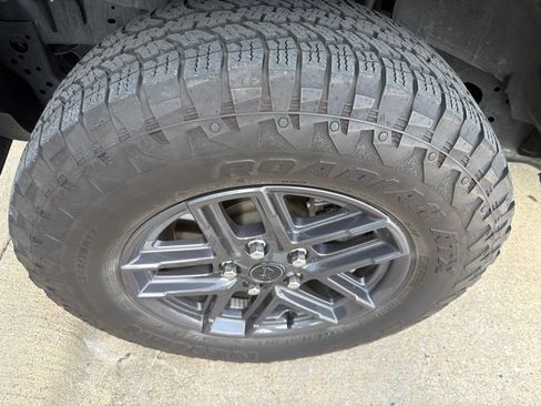 Used 2024 Jeep Wrangler Unlimited Sport AWD/4WD image 5