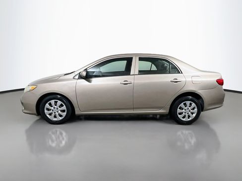 Used 2010 Toyota Corolla LE FWD image 9