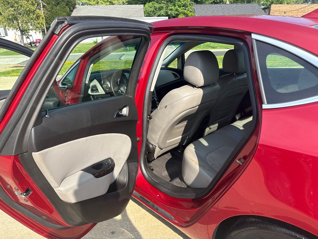Used 2012 Buick Verano Convenience FWD image 12