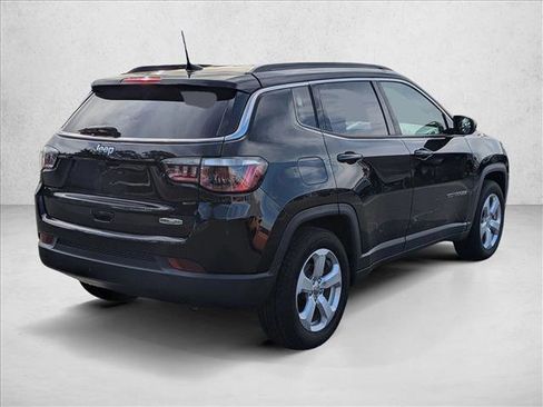 Used 2019 Jeep Compass Latitude w/ Popular Equipment Group image 5