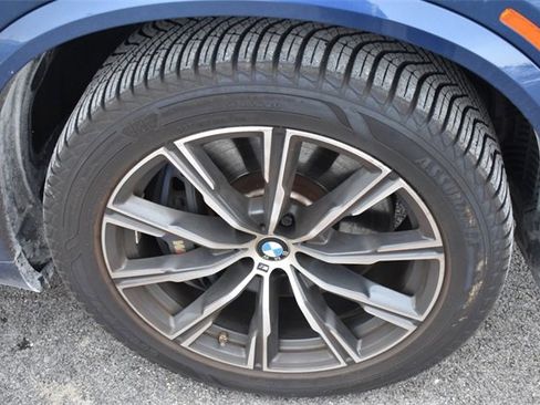 Used 2021 BMW X5 xDrive45e w/ M Sport Package image 11
